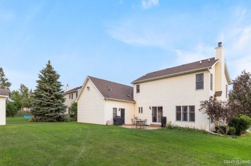 518 Sawgrass Ln, Pingree Grove IL  60140-9676 exterior
