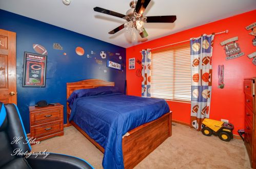 708 Bay Shore Dr, Pingree Grove IL  60140-9144 exterior