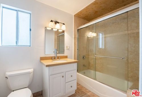 734 Adams St, Glendale CA 91206-2502 exterior