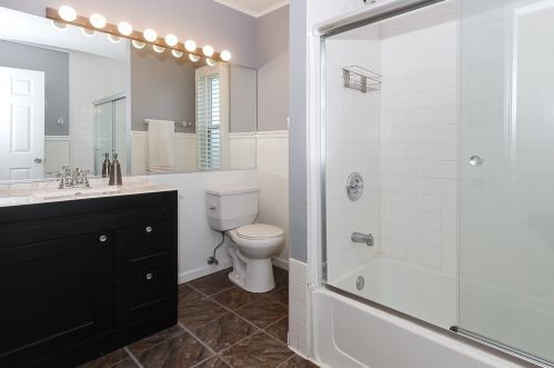 258 El Paso Ln, Carol Stream IL  60188-1737 exterior