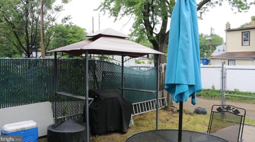 1156 33 St, Camden NJ  08105-4305 exterior