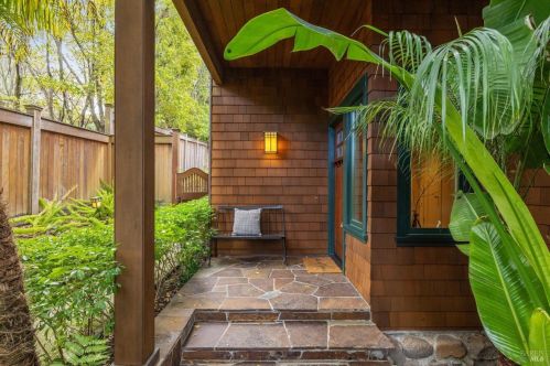 411 Summit Ave, Mill Valley, CA 94941-1083