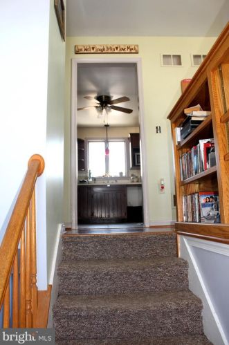 13 Sunset Dr, New Schaefferstown, PA 19506-8680