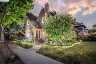 1100 San Antonio Ave, Alameda, CA 94501-3930