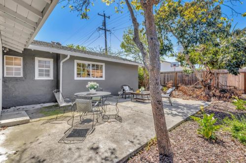 387 Smithwood St, Milpitas CA  95035-4126 exterior