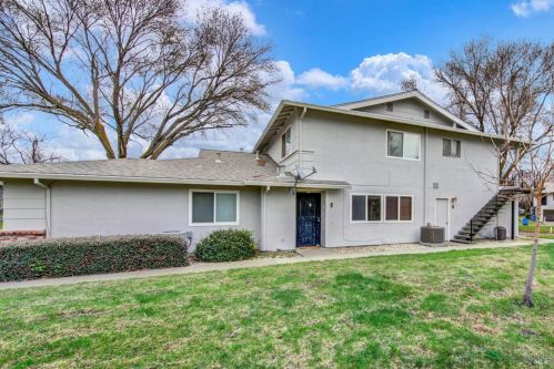124 Del Rio Cir, Vacaville, CA 95687-4828
