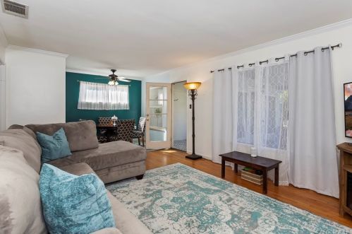 3656 Harding St, Riverside CA  92506-2621 exterior