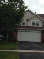 1525 Whitman Ct, Schaumburg, IL 60173-2168