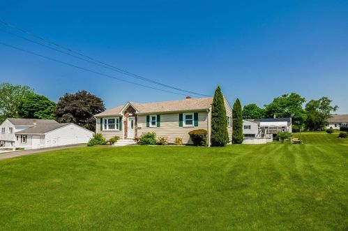 31 Riverdale Rd, Westerly, RI 02891-2825