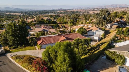 15740 Rancho Viejo Dr, Riverside CA  92506-5820 exterior