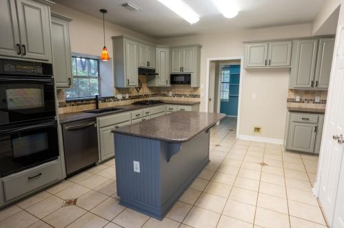 2310 Country Mile Ln, Richmond TX 77406-2000 exterior