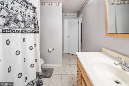 216 Churchill Ave, Trenton NJ 08610-3504 exterior