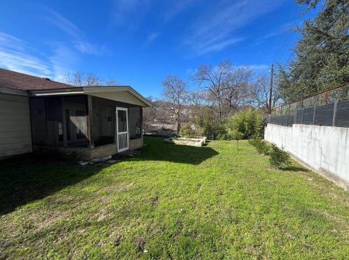2404 Arpdale St, Austin TX  78704-3819 exterior