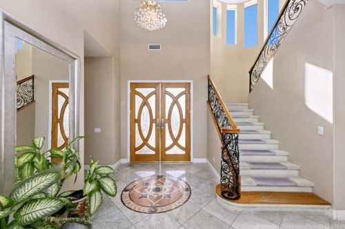 15788 Creek Hills Rd, El Cajon, CA 92021-2579