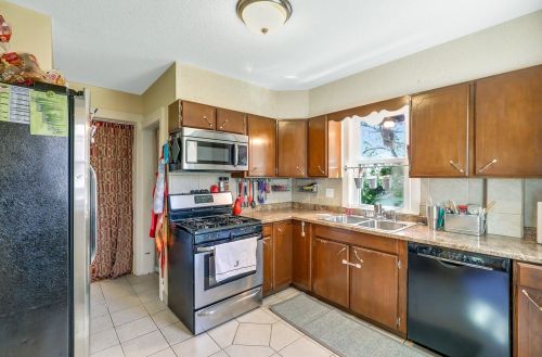 488 Curtice St, Saint Paul MN  55107-2467 exterior