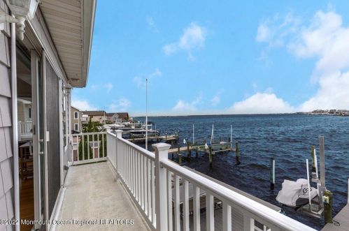 450 Tamiami Dr, Lavallette NJ  08735-3035 exterior