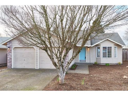 209 Elva Dr, Newberg, OR 97132-2139