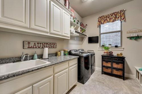 2440 Portwood Way, Fort Worth TX  76179-6653 exterior