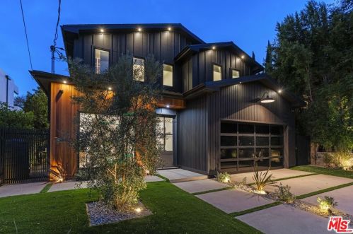 15754 Morrison St, Van Nuys CA  91436-1544 exterior
