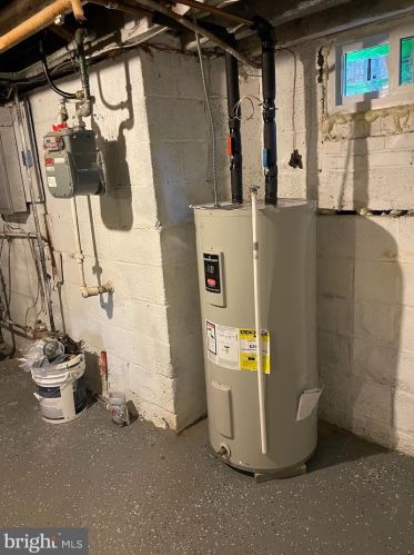 1344 Decatur St, Camden NJ  08104-1734 exterior