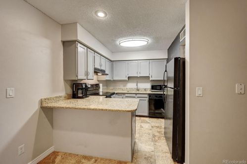 13950 Oxford Pl, Aurora, CO 80014-5139