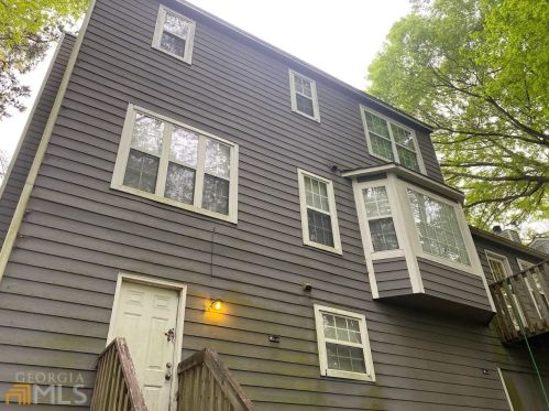 3238 Kiowa Ct, Rex, GA 30273-1074