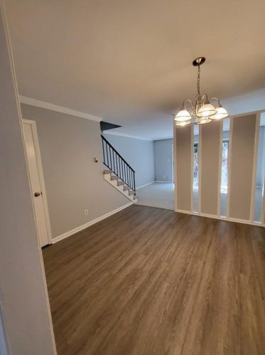 2543 Bradford Sq, Atlanta GA  30345-1302 exterior