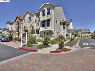 40937 Fairmont Ter, Fremont, CA 94538-7020