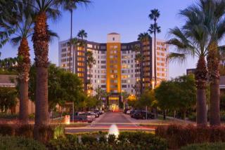 6200 3rd St, Los Angeles CA  90036-3157 exterior
