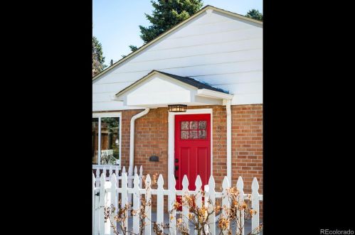 572 Humboldt St, Denver CO  80218-3604 exterior