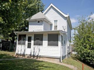 381 Hart Ave, Washington, PA 15301-7021