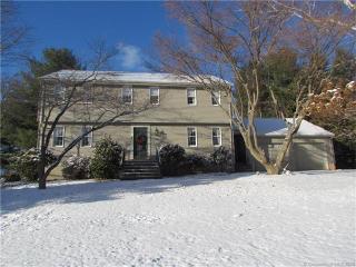 5 Kerr Farm Rd, Simsbury, CT 06070-2016