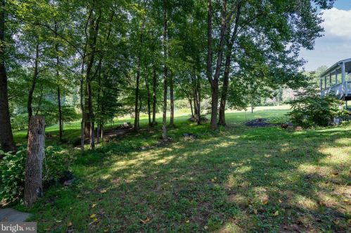 14676 Alps Dr, Woodbridge VA  22193-3322 exterior