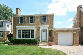 7917 Tripp Ave, Skokie, IL 60076-3542