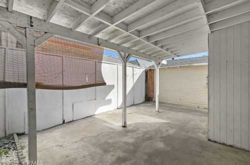 307 Shelton St, Santa Ana CA 92703-4828 exterior