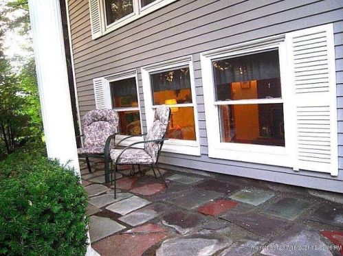 46 Ocean House Rd, Portland, ME 04107-1121