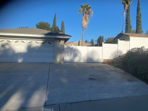 2831 Moorgate Pl, Riverside, CA 92506-4437