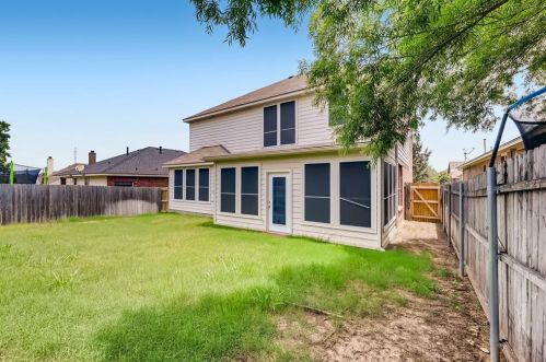 5841 Pearl Oyster Ln, Fort Worth TX  76179-7563 exterior