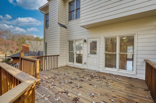 310 Halah Cir, Atlanta GA  30328-5200 exterior