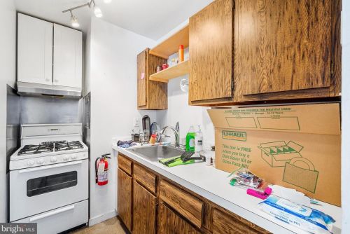 3961 Baltimore Ave, Philadelphia PA 19143-2623 exterior