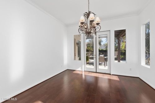 5934 Indian Terrace Dr, Simi Valley CA  93063-5771 exterior