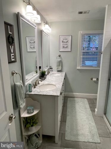 1712 Maryland Ave, Shady Side MD 20764-9750 exterior