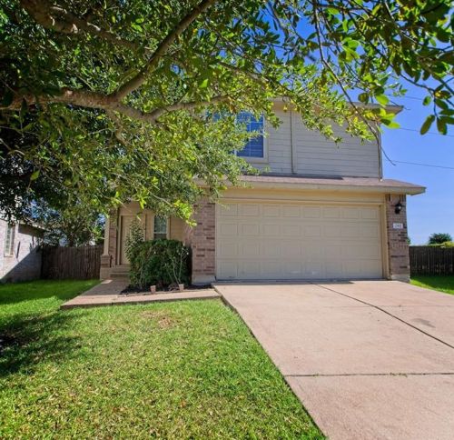 12901 White House St, Webberville, TX 78653-3843