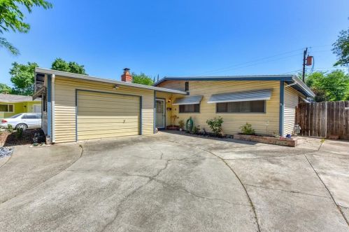 8112 Rusch Dr, Citrus Heights, CA 95621-1328