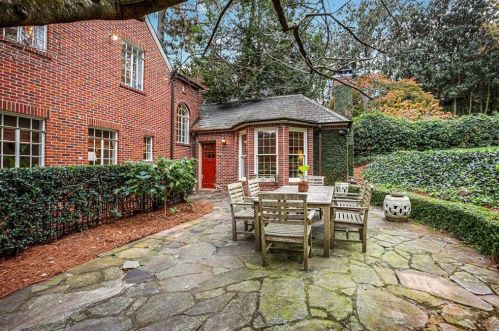 2488 Dellwood Dr, Atlanta GA  30305-4076 exterior
