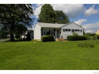 2180 Aster Rd, Bethlehem, PA 18018-1204