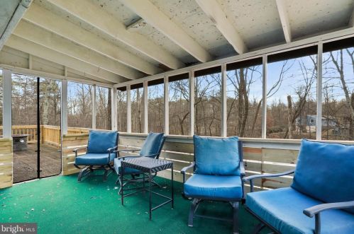 4 Pileated Woodpecker Ln, Hedgesville WV  25427-6232 exterior