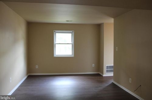 5106 Harford Ln, Springfield VA  22015-1510 exterior