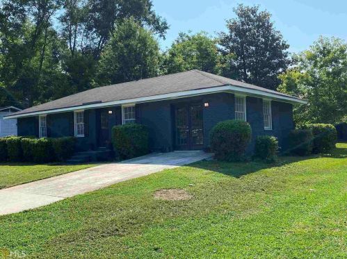 970 Travis St, Conyers, GA 30012-5326