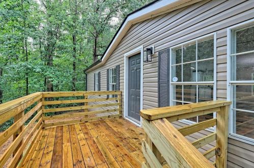 324 Pless Rd, Cleveland, GA 30528-3542